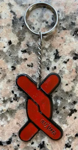 Chaveiro antigo da marca enxuta