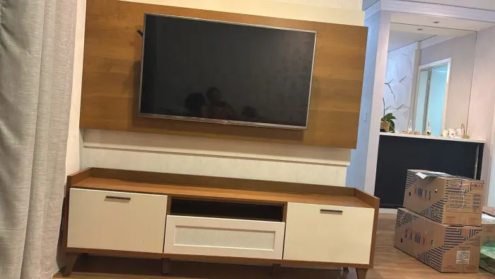 Hack tv( primeiro da foto))