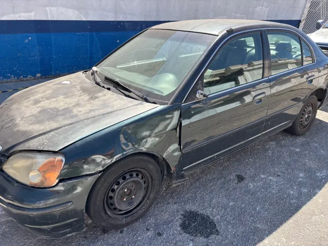 Honda Civic LX 1.7 ano 2002 Sucata para venda de peças 