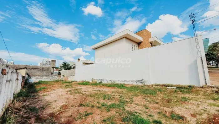 Terreno à venda, Vila Jones em Americana/SP.