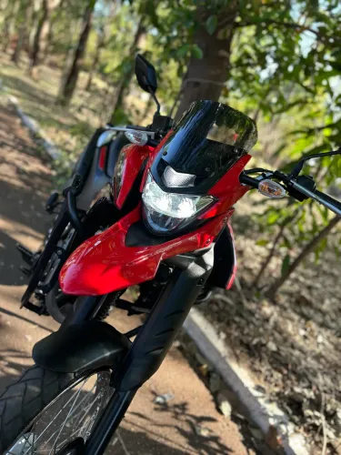 LANDER 2023 SEMI NOVA