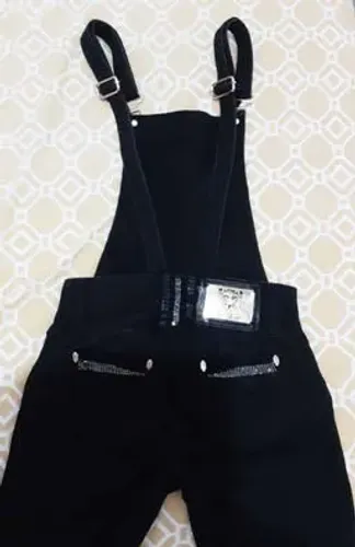 Macacão Jeans Preto com Strass