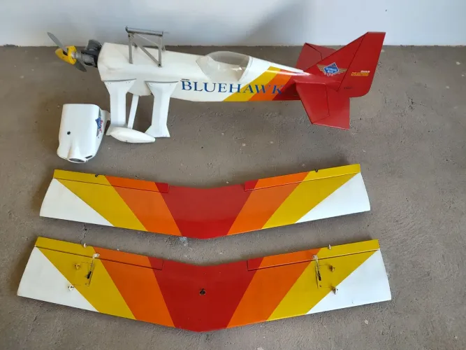 Aeromodelo avião+ motor.
