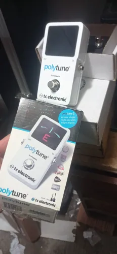 Pedal afinador Tc eletronic polytune 