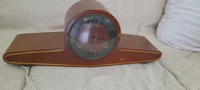 Relogio antigo de mesa Enda funcionando