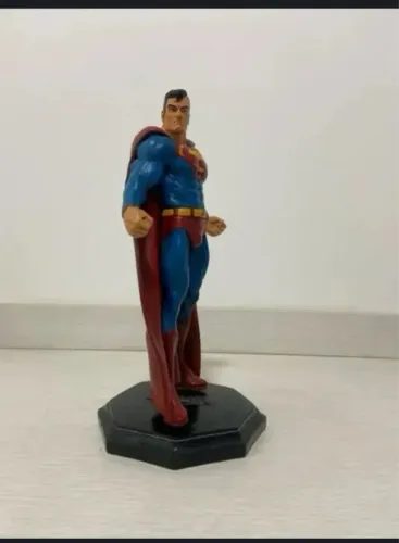 Estátua resina Superman