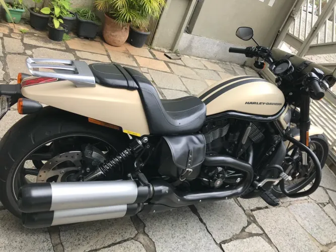 Harley Davidson/VRSCDX