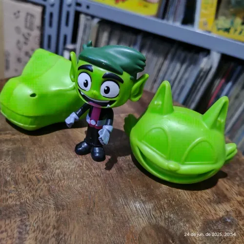 Boneco Beast Boy Teen Titans Go! - Mutano