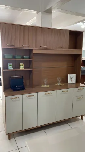 Armário de Cozinha Moderno e Funcional
