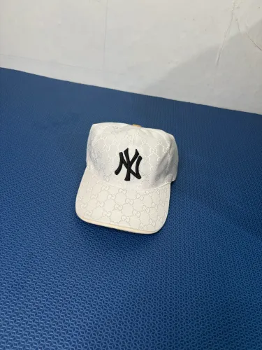 Boné Gucci x New era collab