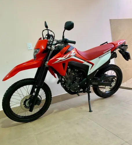 Honda XR300 Tornado 2025
