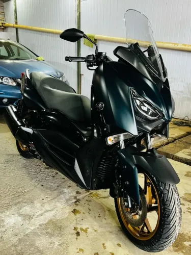 SCOOTER XMAX 250 YAMAHA