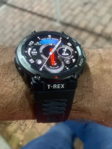 Smartwatch Amazfit T-Rex 2 com caixa manual carregador