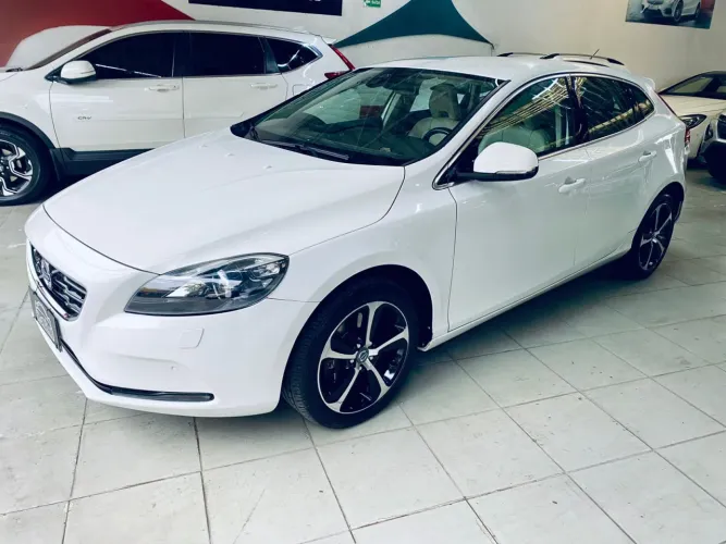 Volvo V40 T-4 2.0 Turbo Gasolina 2014 Dynamic Completa Automatica Branca Linda Impecavel