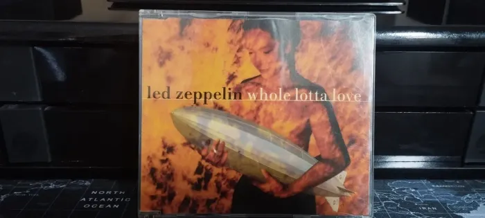 Led Zeppelin: Whole Lotta Love (CD Single)