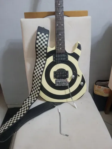 Guitarra Cruiser by Crafter