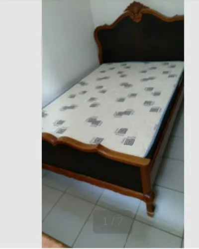 Cama de Casal antiga estilo Chipandele Luiz XIV