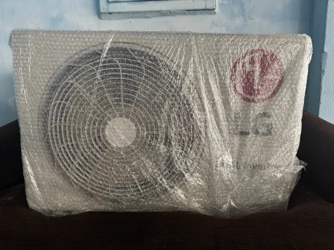 Ar Condicionado LG Dual Inverter 9000 Btus