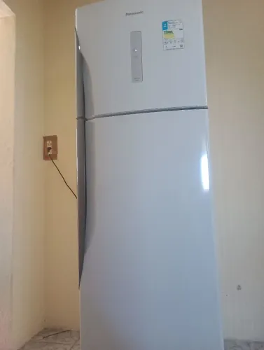 Vendo geladeira semi nova