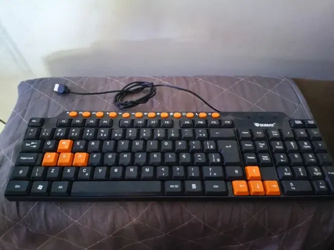 Teclado USB Completo Sumay - Ideal para Trabalho e Estudos