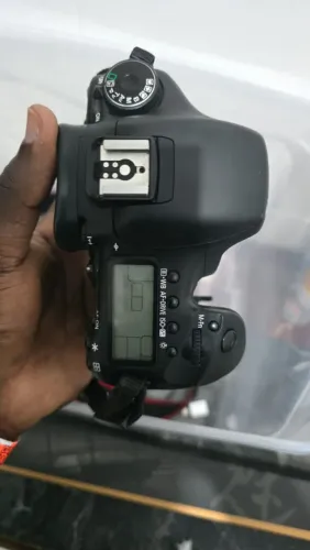 CANON 7D