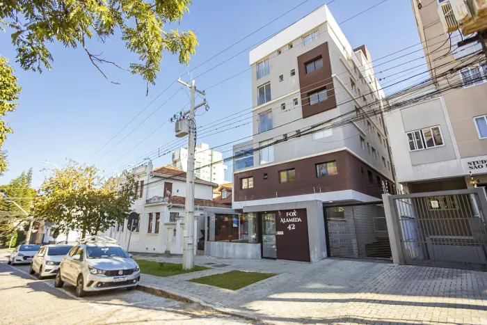 APARTAMENTO SEMIMOBILIADO PARA LOCAÇÃO SÃO FRANCISCO | CURITIBA