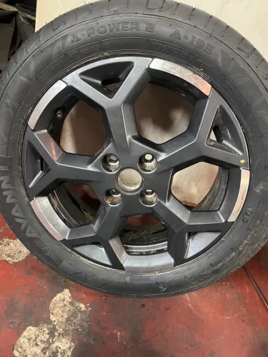 Pneu 195/55 r16