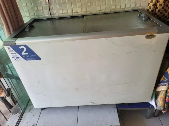 Freezer horizontal de vidro