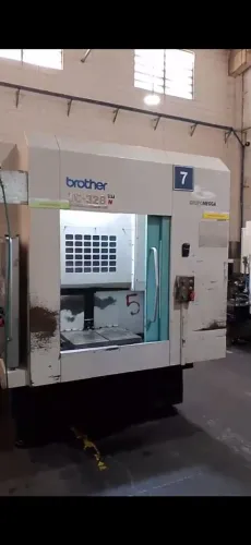 Vendo Centro de usinagem brother TC 32BNQT duplo pallet