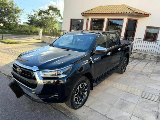 Toyota Hilux CD SRX 4X4 2.8 TDI 16V Diesel Aut. 2022