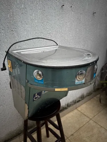 Bebedouro Pologel 110V no estado