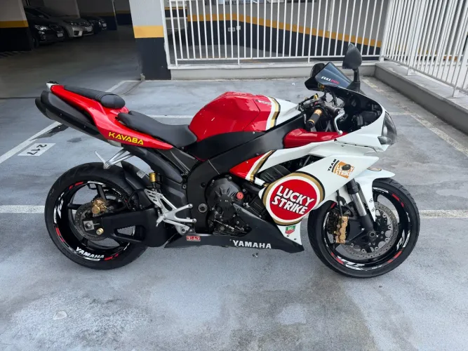 YZF-R1