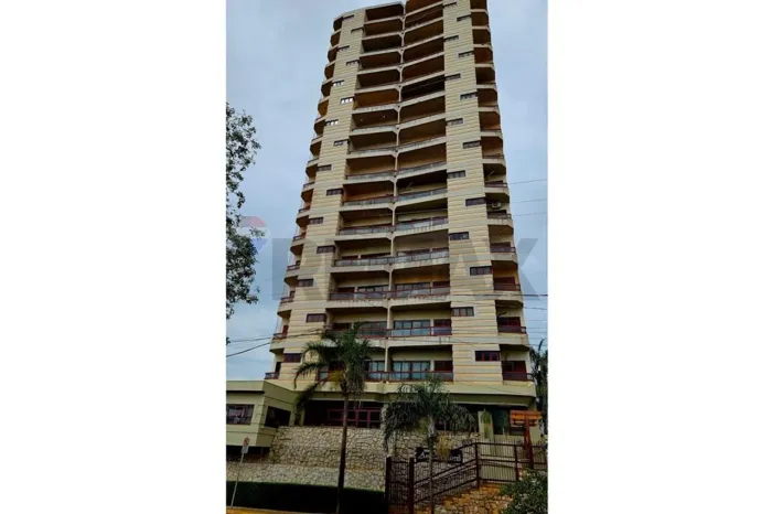 Apartamento no Centro de São Joaquim da Barra.