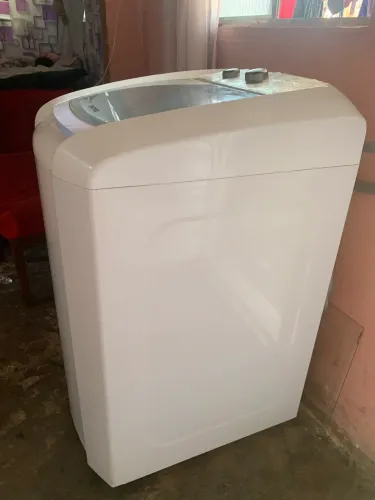 Máquina de lava e secar roupa