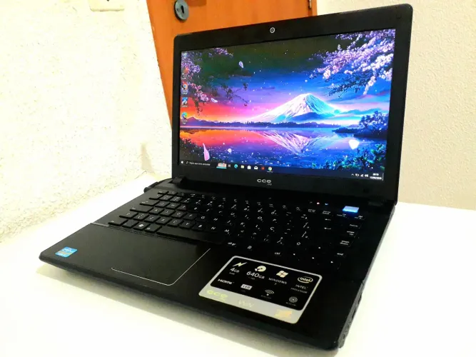 Notebook Core i7, 4GB RAM, HD 640GB, Funcionando Perfeitamente