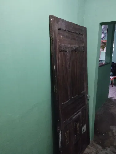 PORTA ANTIGA MADEIRA DE PRIMEIRA PERFEITA CONDIÇÕES