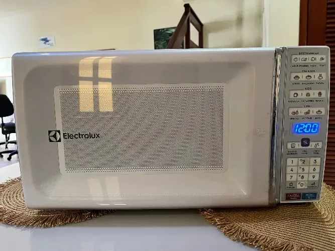 Microondas Eletrolux 34 litros 