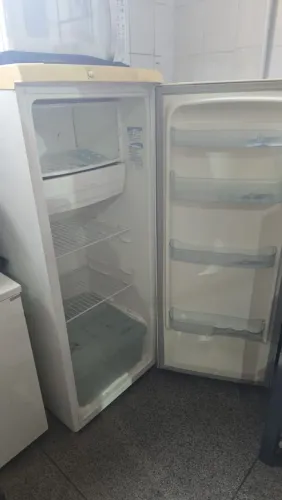 Vendo Geladeira