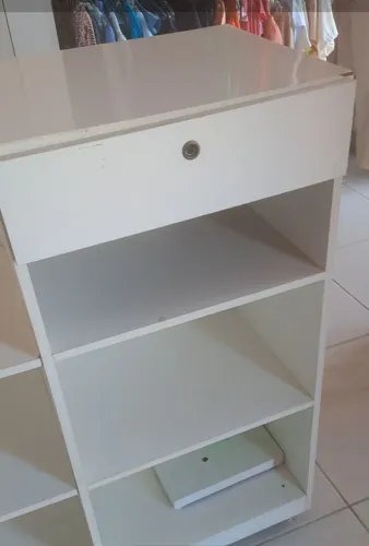 Vende-se esse balcão