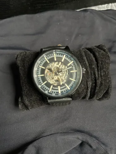 Relógio automático com pulseira de couro
