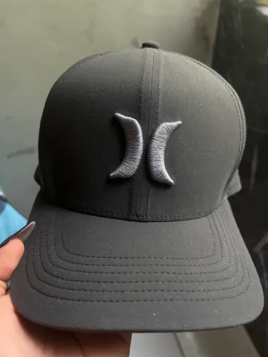 Chapéu da Hurley Semi novo