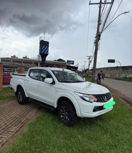 Mitsubishi L200 Triton Sport GLS 2.4 CD Diesel Aut. 2021