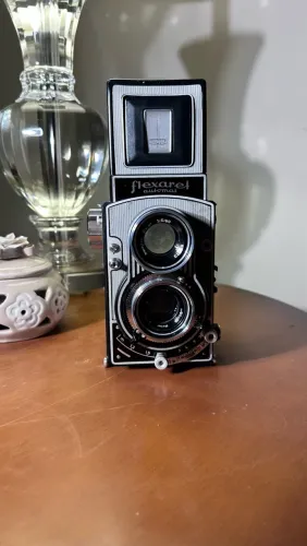 Câmera fotográfica Analógica Vintage Flexaret Automat Meopta TLR