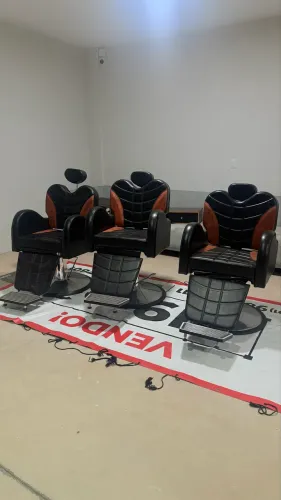 Cadeira para barbeiro\barbearia ou salão reclinável nova.