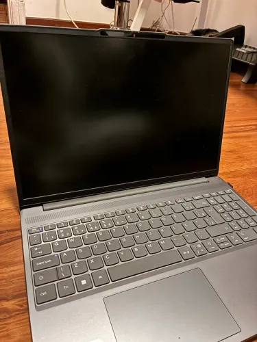 Notebook Lenovo IdeaPad Slim 3 15IRH10 | Intel Core i5 13ª Geração | Estado de Novo