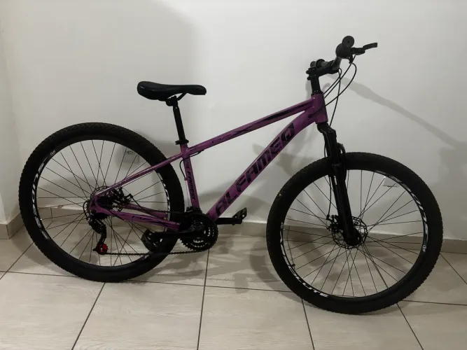 Bicicleta aro 29 roxa MUITO NOVA!