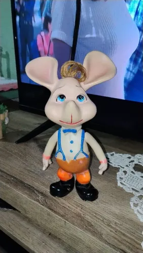 Boneco topogigio 