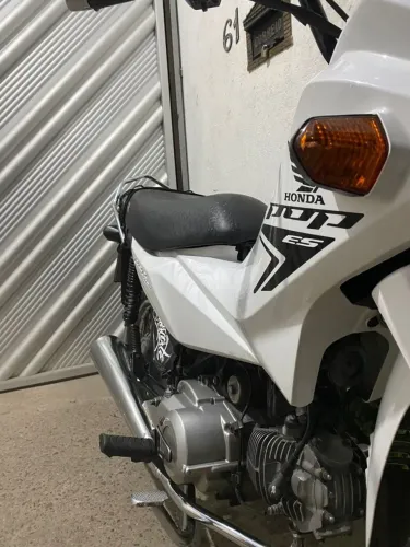 Vendo polimet latão, 200 pila pra ir logo
