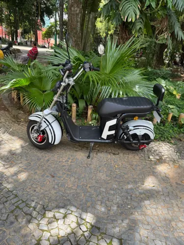 Scooter elétrica 