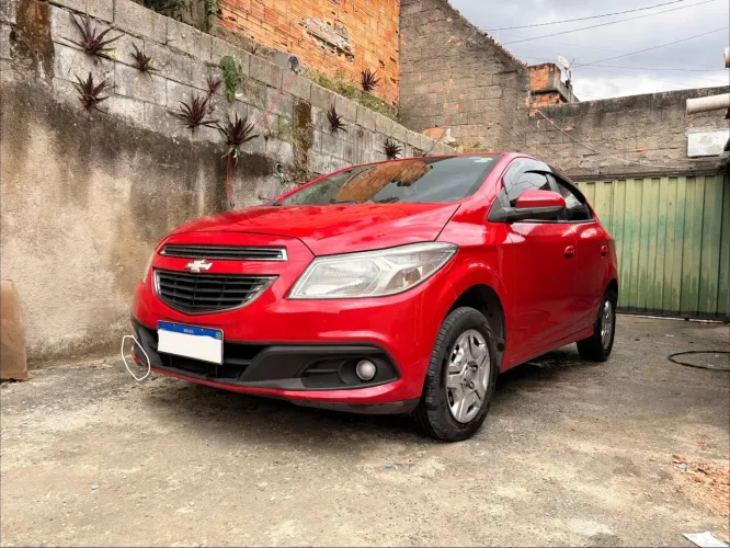 Chevrolet Onix Hatch LT 1.0 8V Flex Power Mec. 4P 2014